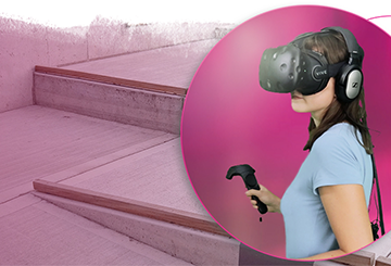 Frau mit einer Virtual Reality Brille